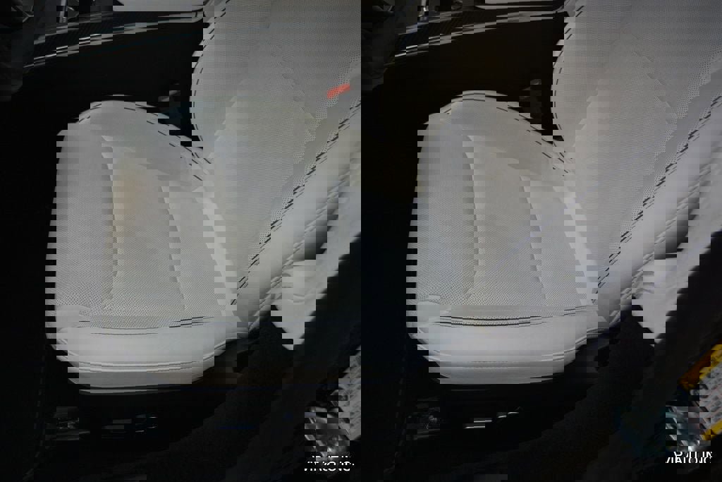 Used 2021 Tesla Model S Plaid image 17