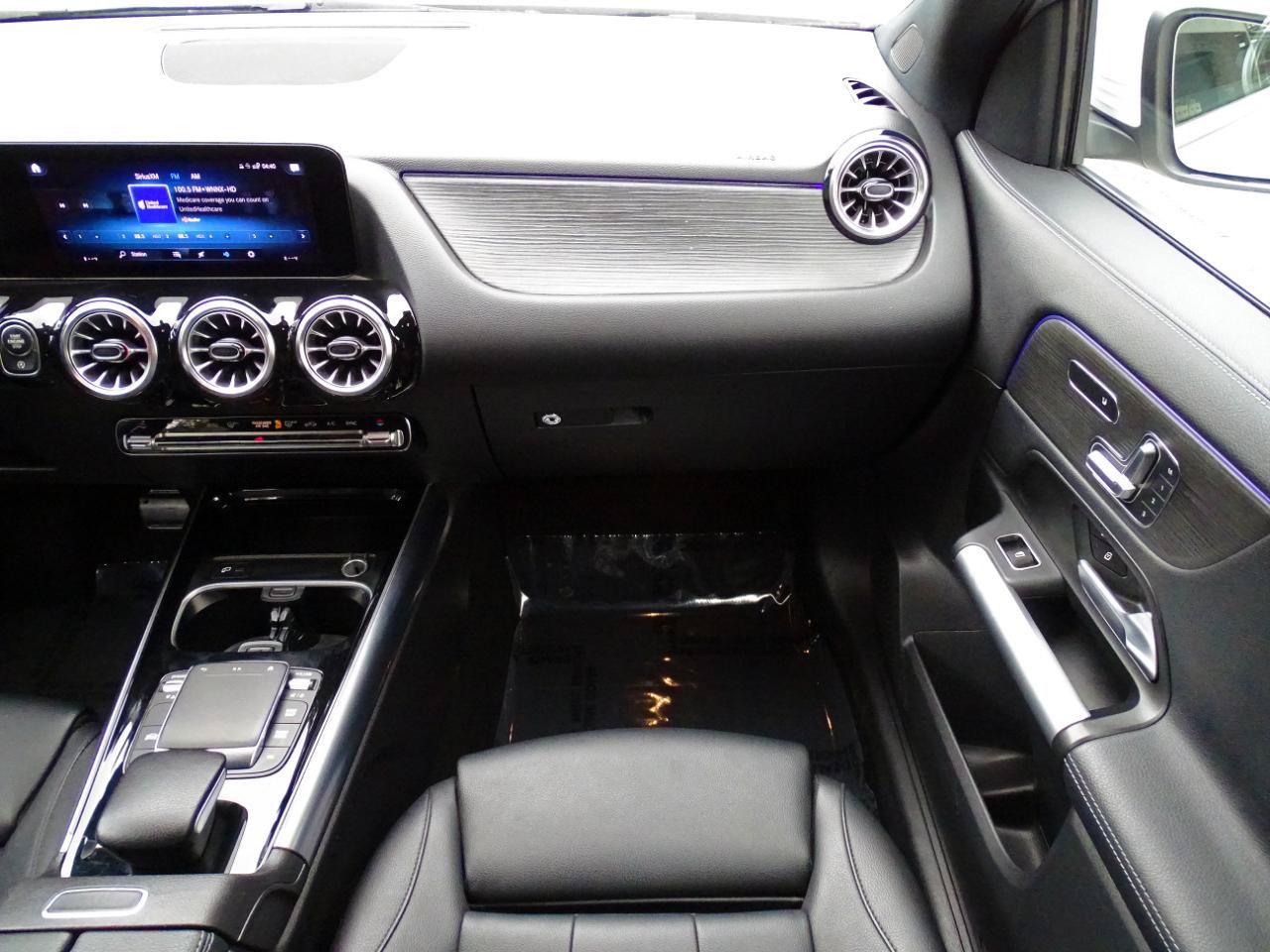 Used 2023 Mercedes-Benz GLA 250 4MATIC w/ Premium Package image 23