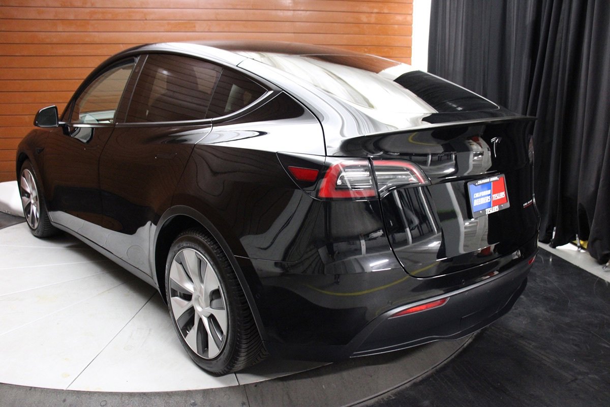 Used 2022 Tesla Model Y Performance AWD/4WD image 15