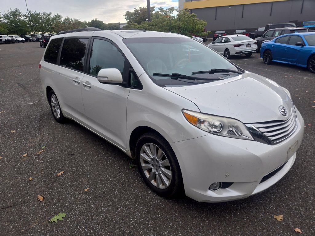Used 2013 Toyota Sienna Limited w/ Premium Pkg AWD/4WD image 8