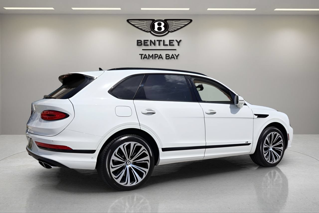 Used 2022 Bentley Bentayga AWD/4WD image 9