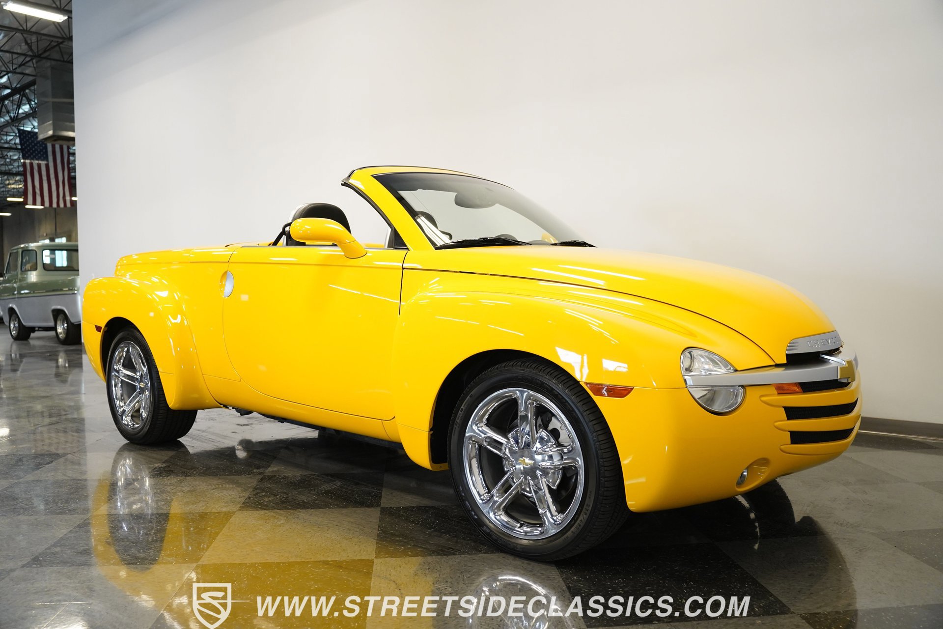 Used 2005 Chevrolet SSR w/ Preferred Equipment Group image 23