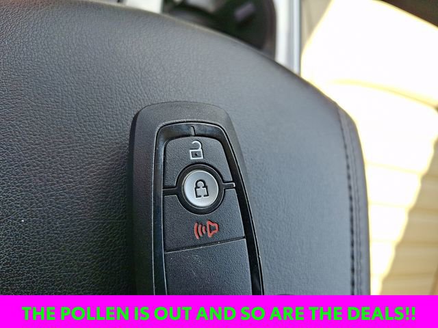 Used 2024 Ford Edge SEL image 17