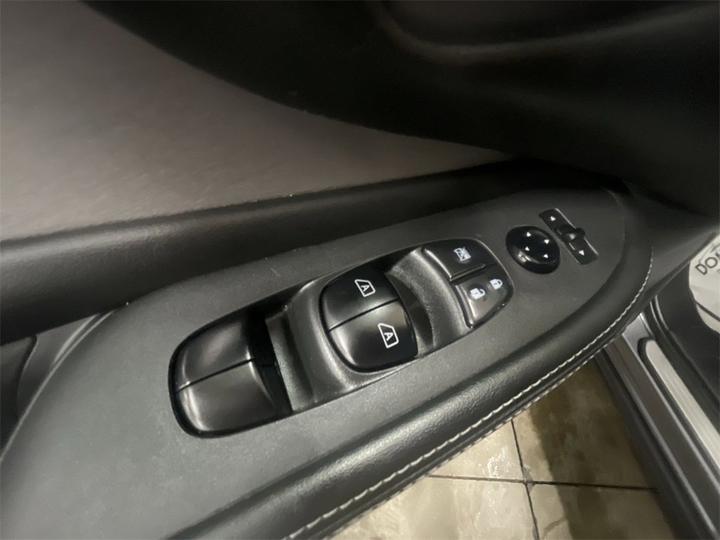 Used 2021 Nissan Murano SV image 13