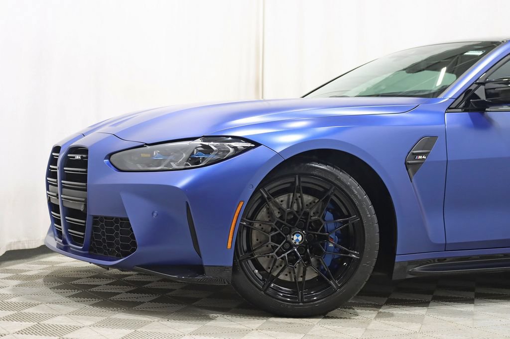 Used 2021 BMW M4 Coupe w/ Executive Package RWD image 2