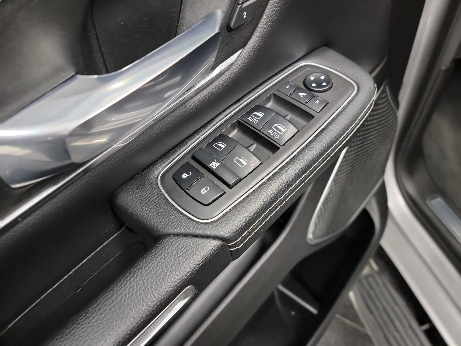 Used 2021 RAM 1500 Laramie image 14