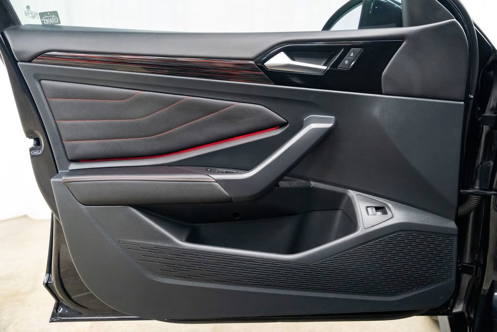 Used 2023 Volkswagen Jetta GLI Autobahn image 21