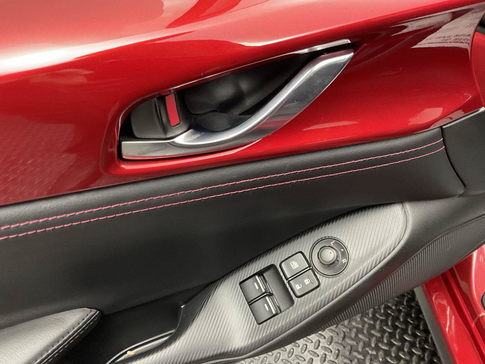 Used 2017 MAZDA MX-5 Miata RF Club RWD image 10