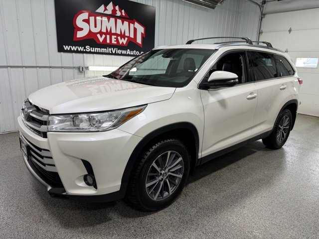 Used 2019 Toyota Highlander XLE video 1