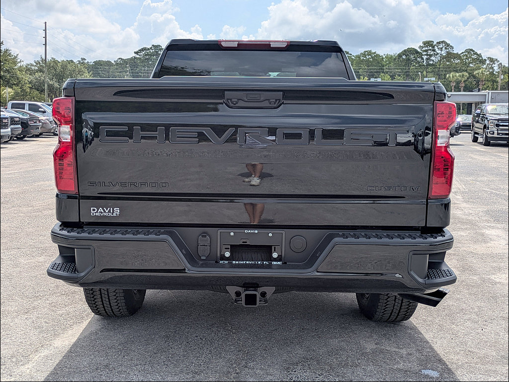 New 2026 Chevrolet Silverado 1500 Custom w/ Turbomax Blackout Package AWD/4WD image 6