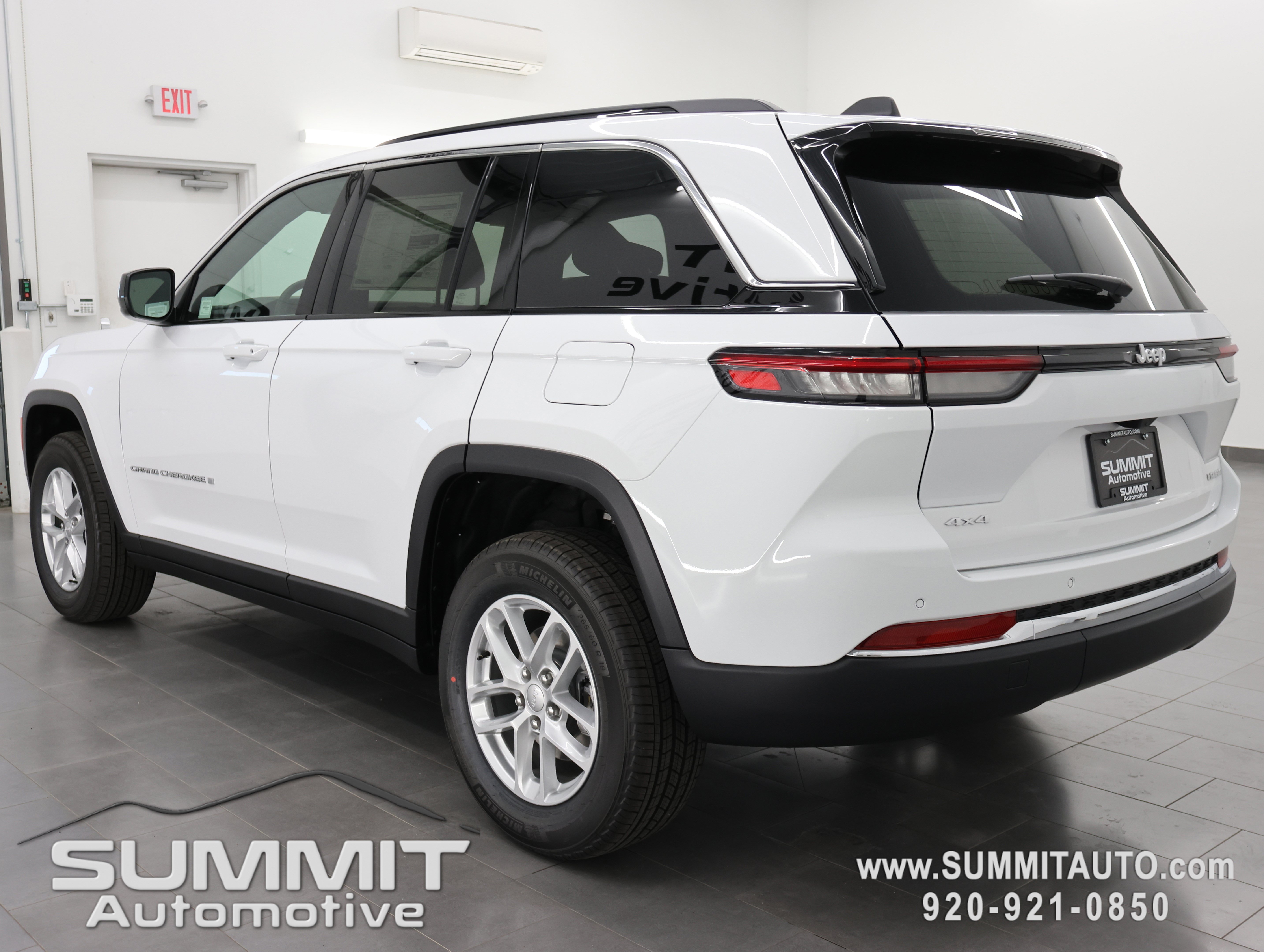 New 2026 Jeep Grand Cherokee Laredo X AWD/4WD image 6