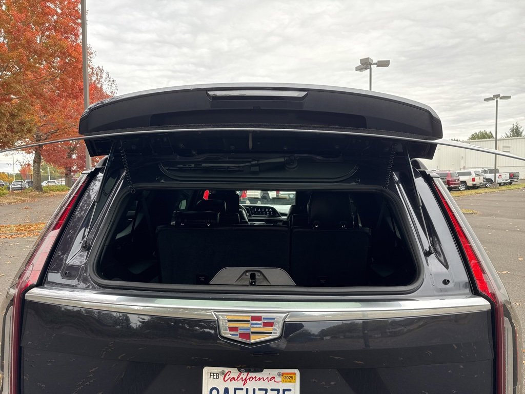 Used 2022 Cadillac Escalade ESV Premium Luxury Platinum image 21