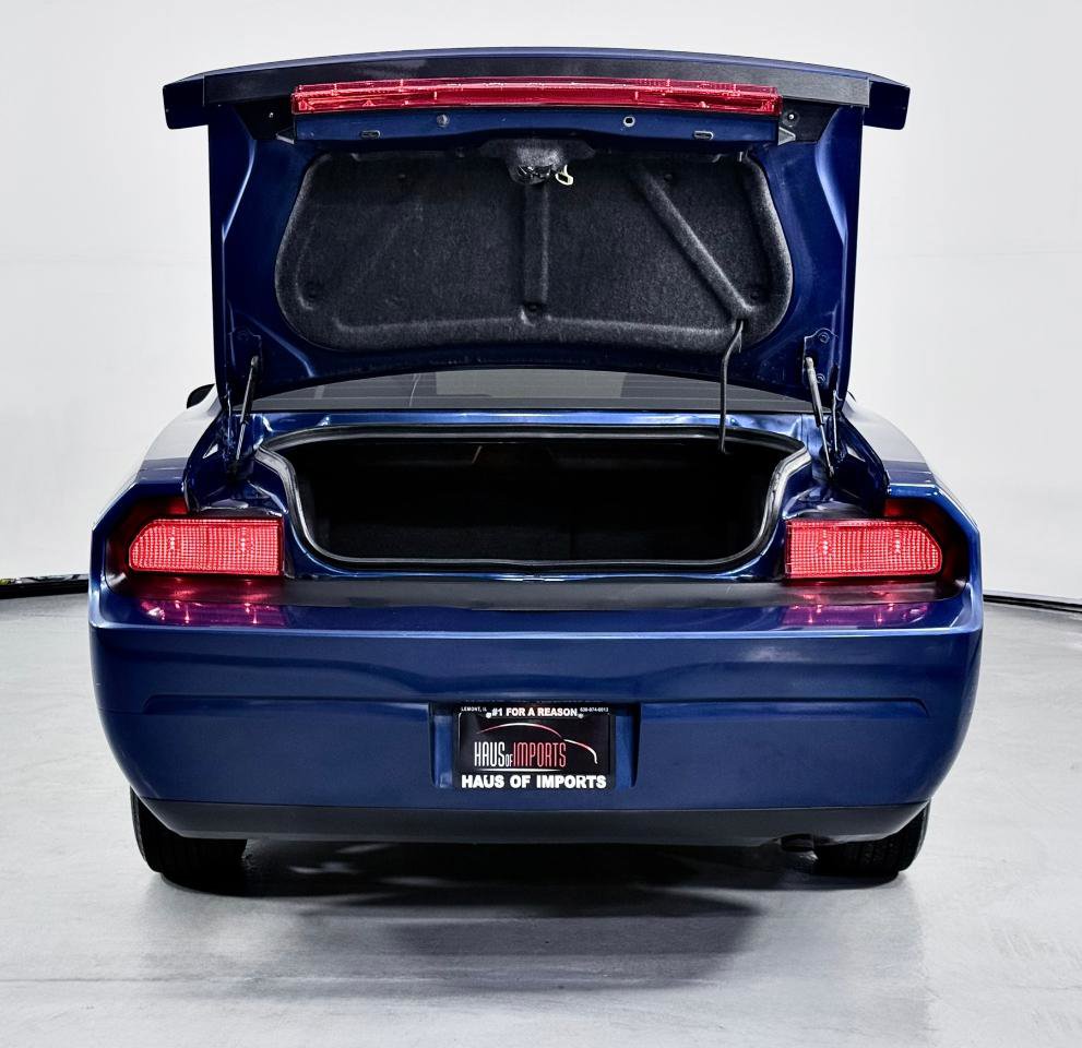 Used 2010 Dodge Challenger SE image 28