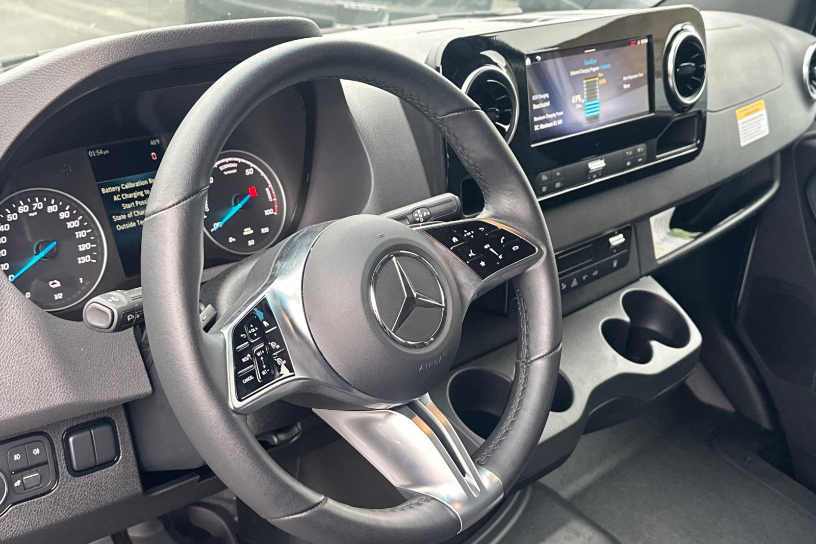 New 2024 Mercedes-Benz eSprinter 170 Cargo image 12