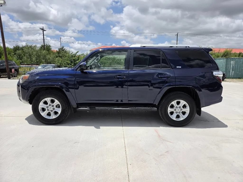 Used 2015 Toyota 4Runner SR5 RWD image 9