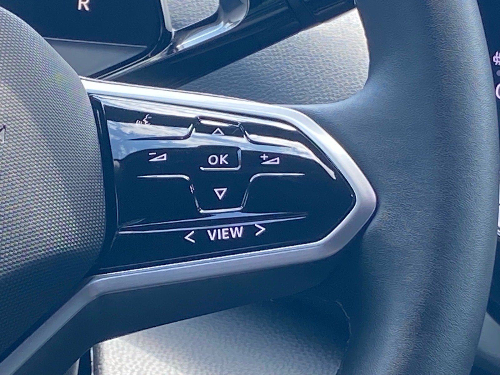 Certified 2023 Volkswagen ID.4 S RWD image 6