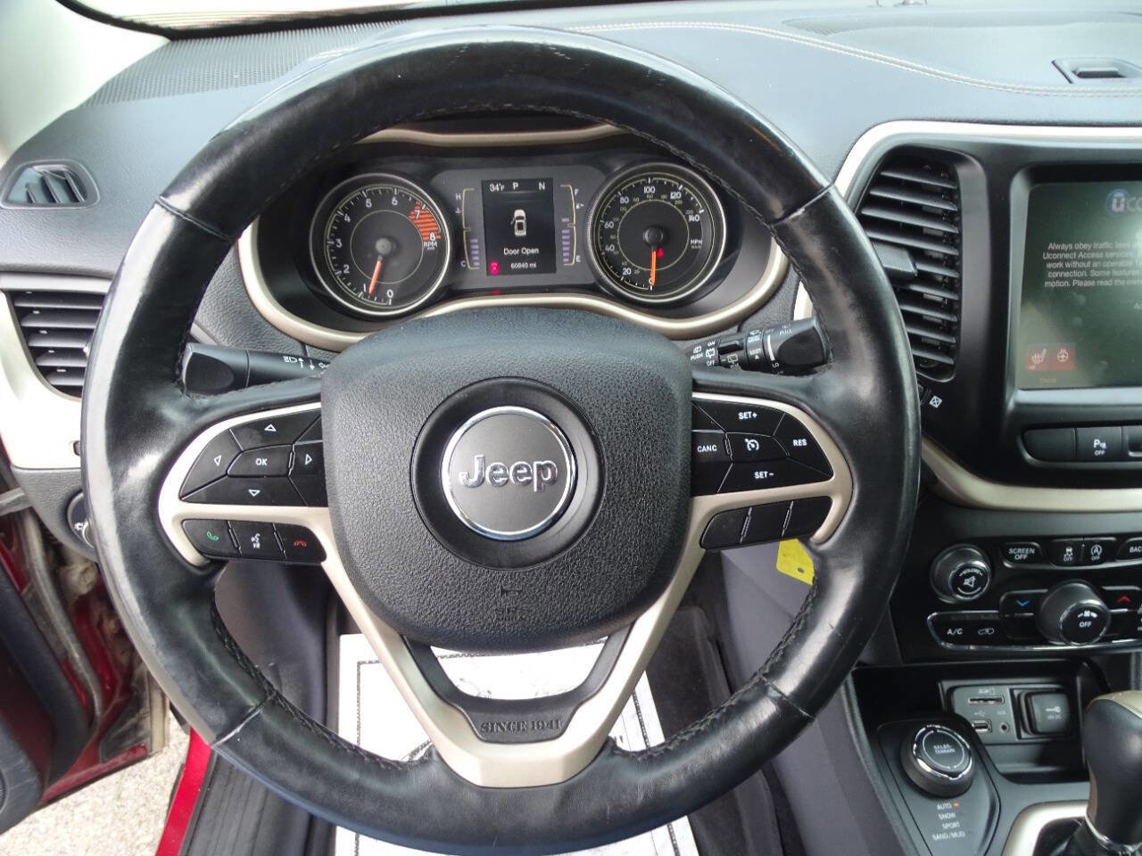 Used 2018 Jeep Cherokee Latitude w/ Quick Order Package 26T image 13