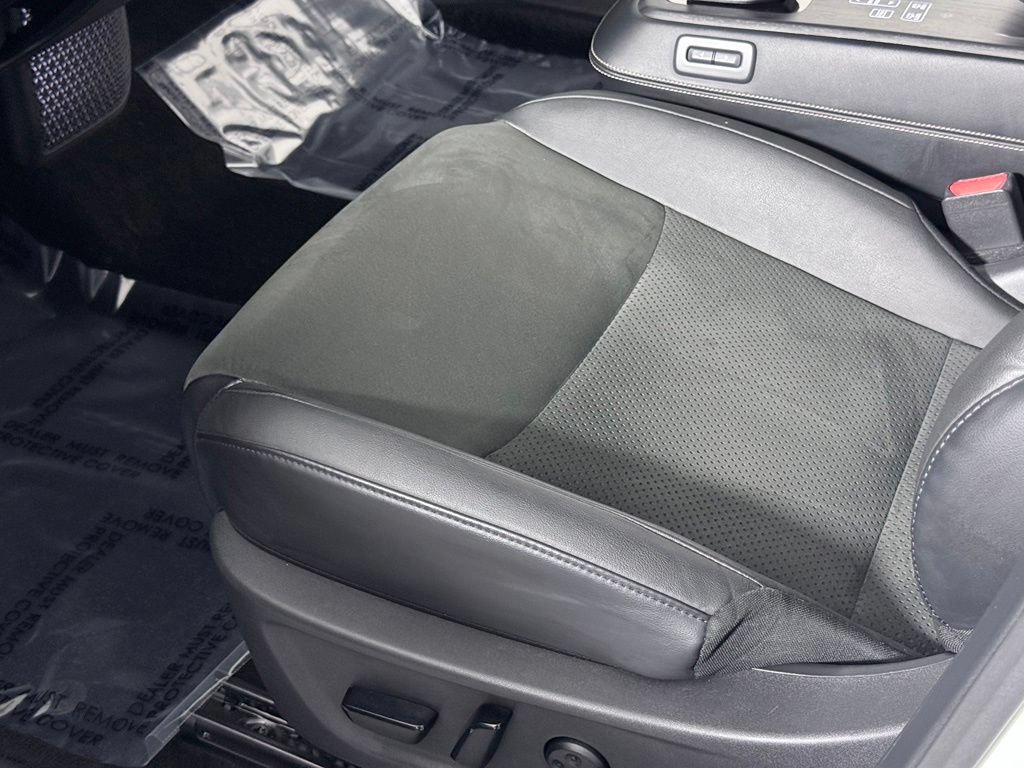 Certified 2024 Nissan Ariya FWD image 25