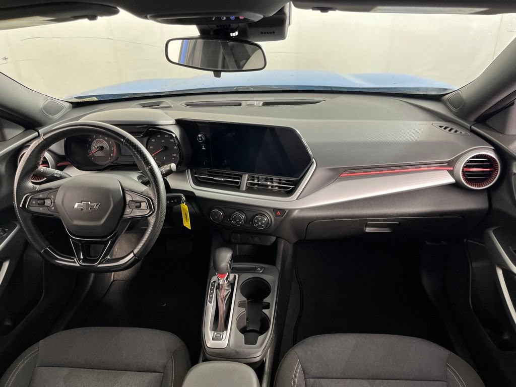 Certified 2024 Chevrolet Trax RS FWD image 17