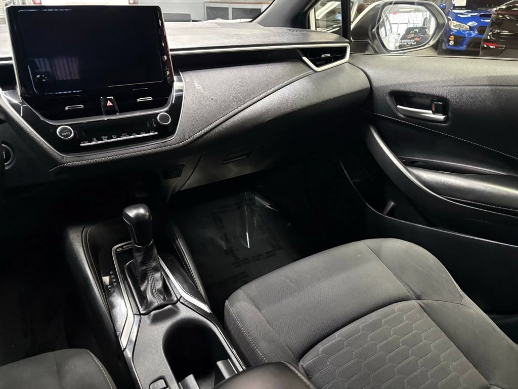 Used 2024 Toyota Corolla SE w/ SE Package FWD image 31