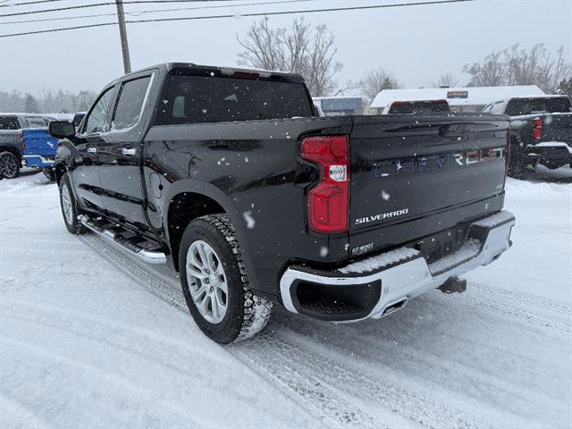 Used 2023 Chevrolet Silverado 1500 LTZ w/ Z71 Off-Road Package AWD/4WD image 3