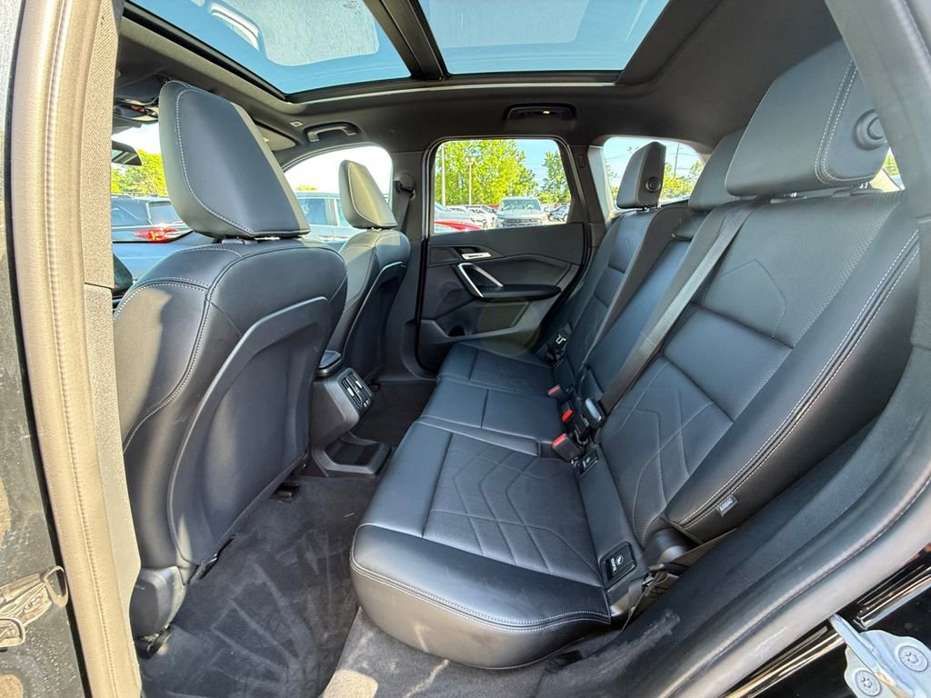 Used 2025 BMW X1 xDrive28i AWD/4WD image 23