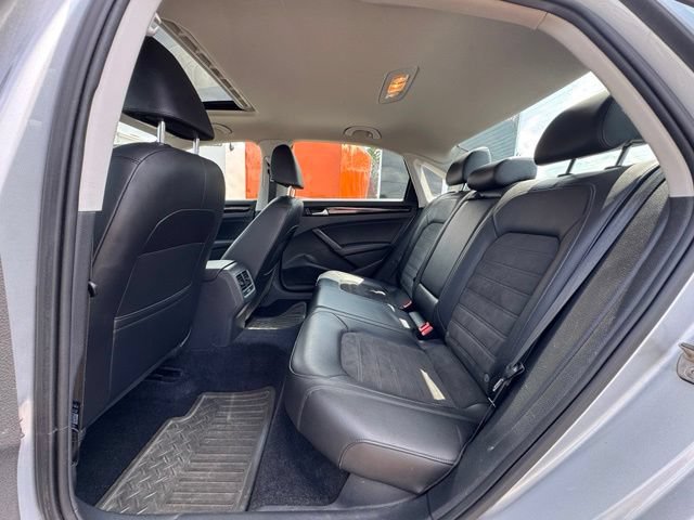 Used 2015 Volkswagen Passat 1.8T SEL Premium FWD image 13