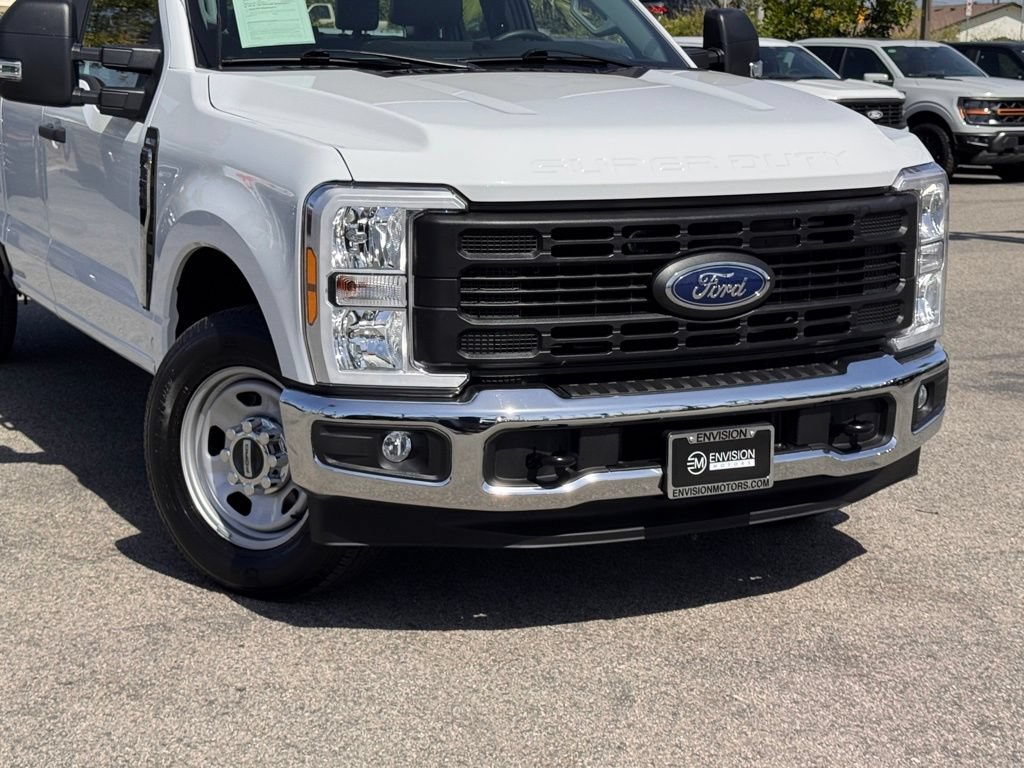 Used 2024 Ford F350 XL w/ XL Chrome Package RWD image 3