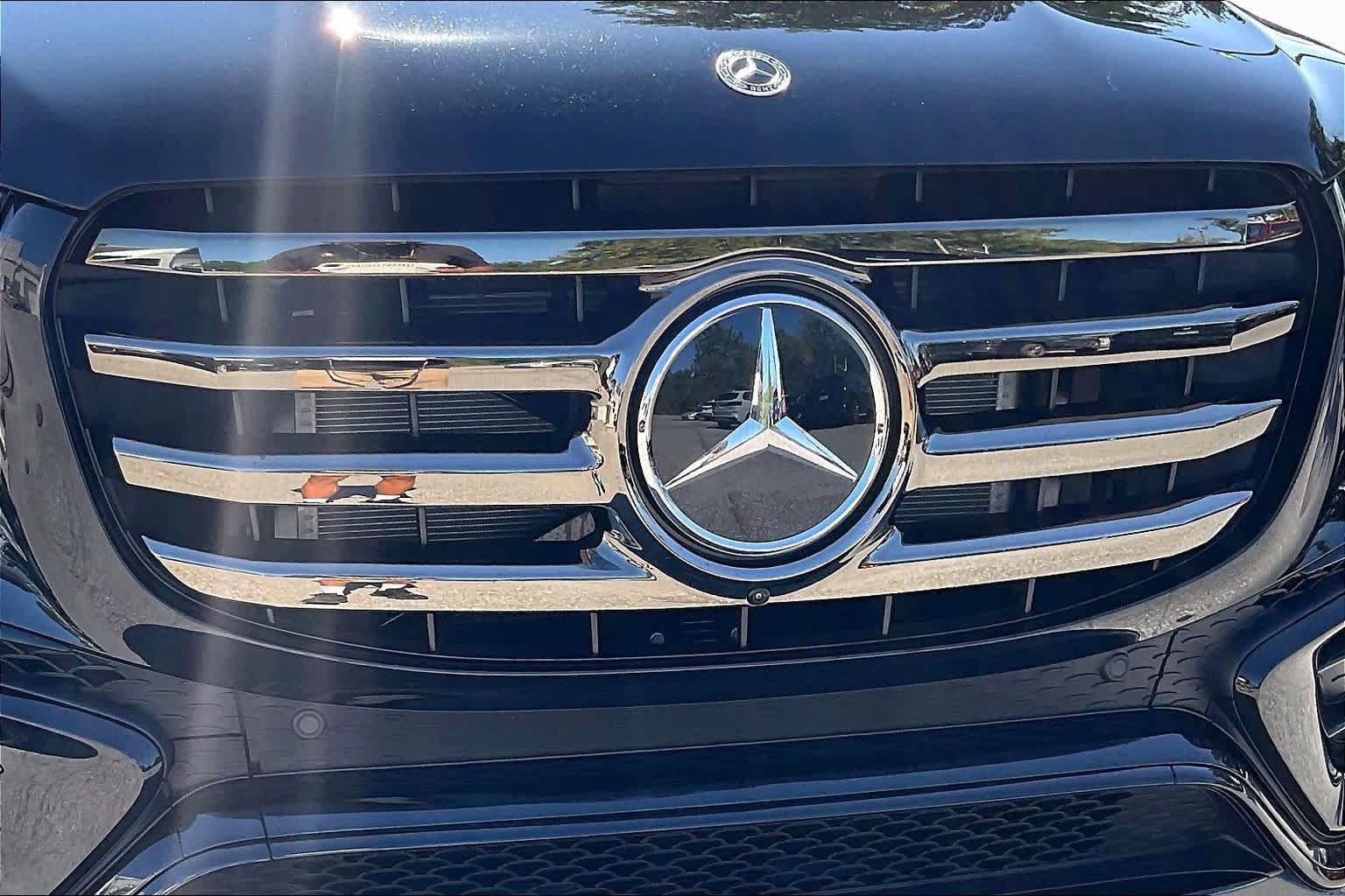 Used 2026 Mercedes-Benz GLS 450 4MATIC image 32