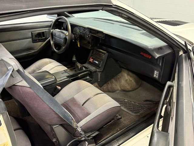 Used 1990 Chevrolet Camaro RS RWD image 13