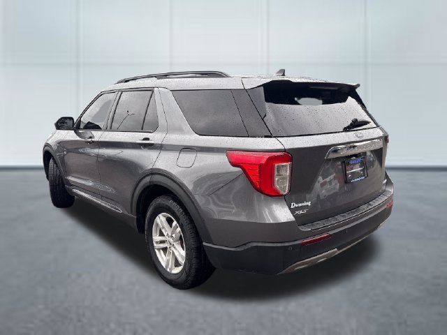 Used 2021 Ford Explorer XLT w/ Equipment Group 202A AWD/4WD image 2