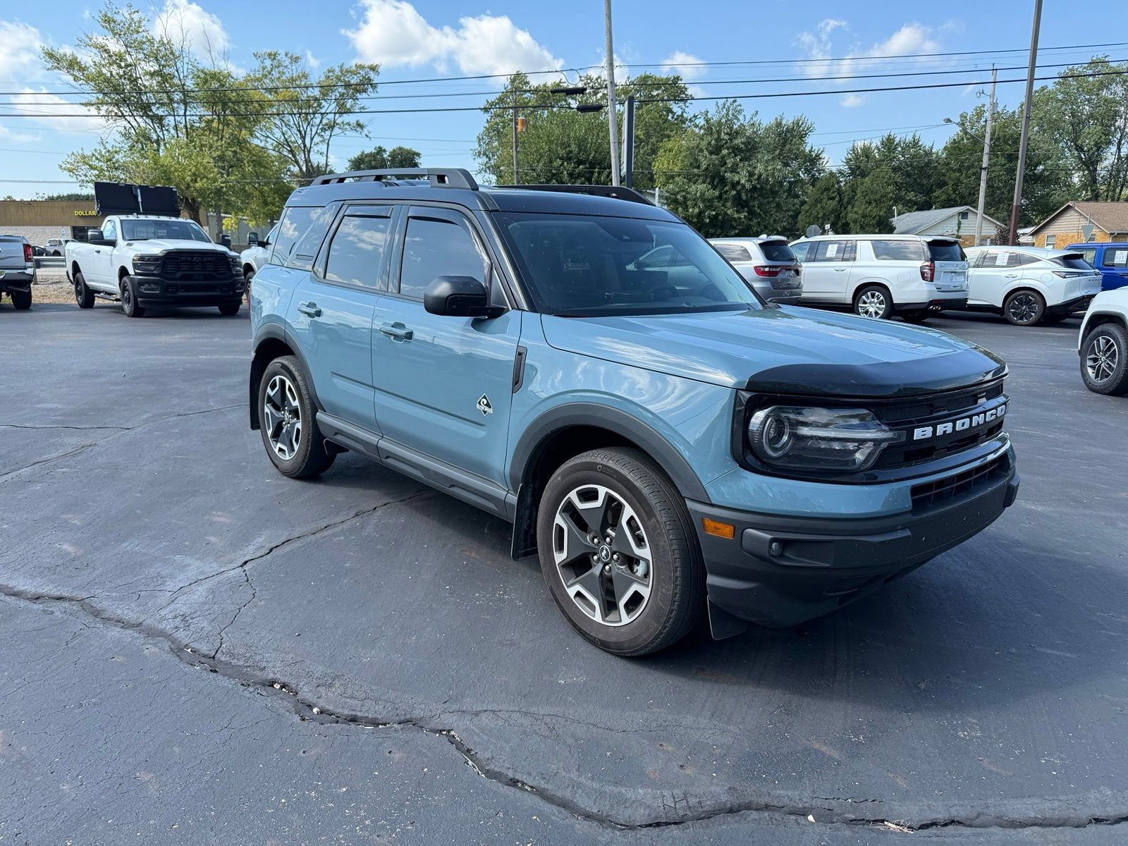 Used 2023 Ford Bronco Sport Outer Banks AWD/4WD image 3