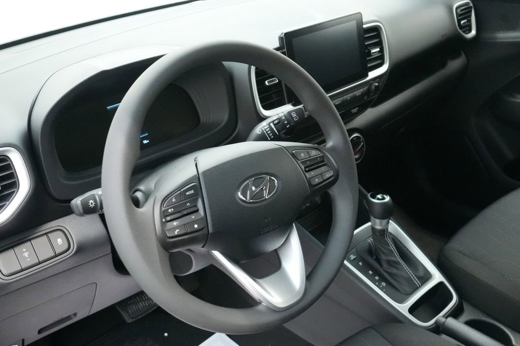 New 2026 Hyundai Venue SE image 12