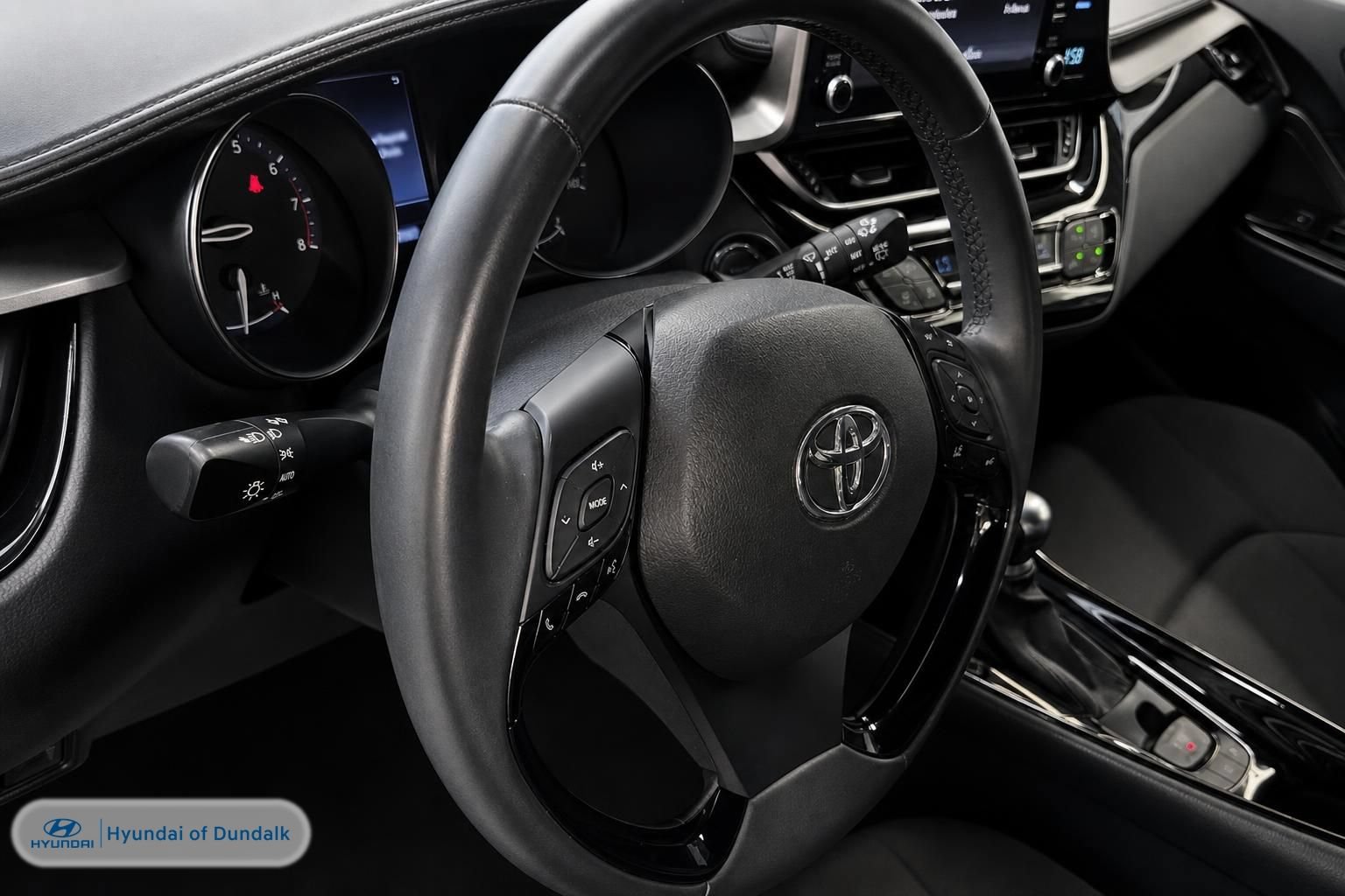Used 2019 Toyota C-HR XLE FWD image 8