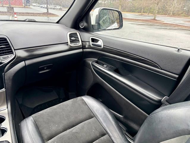 Used 2019 Jeep Grand Cherokee Altitude image 26