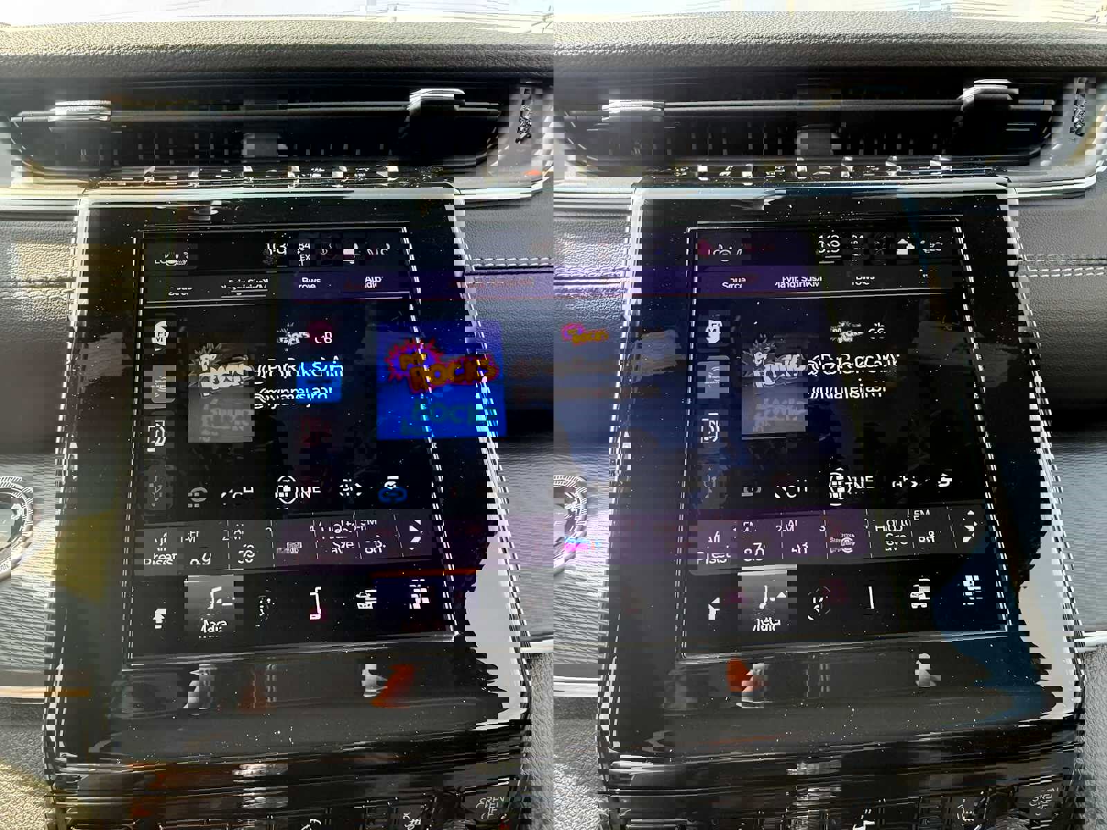 New 2025 Jeep Grand Cherokee Laredo w/ Luxury Tech Group I AWD/4WD image 12