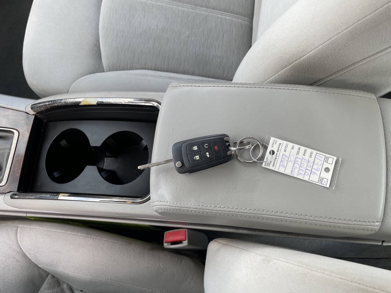 Used 2010 Buick LaCrosse CX FWD image 24