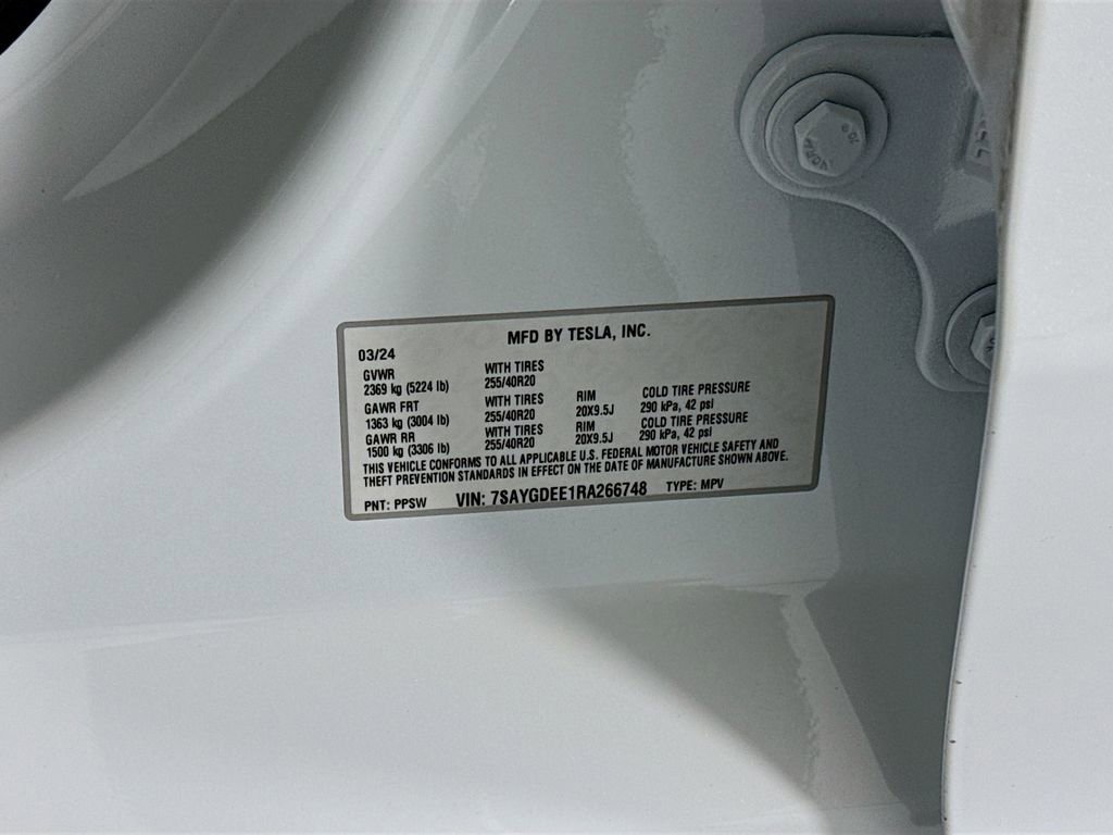 Used 2024 Tesla Model Y Long Range image 36