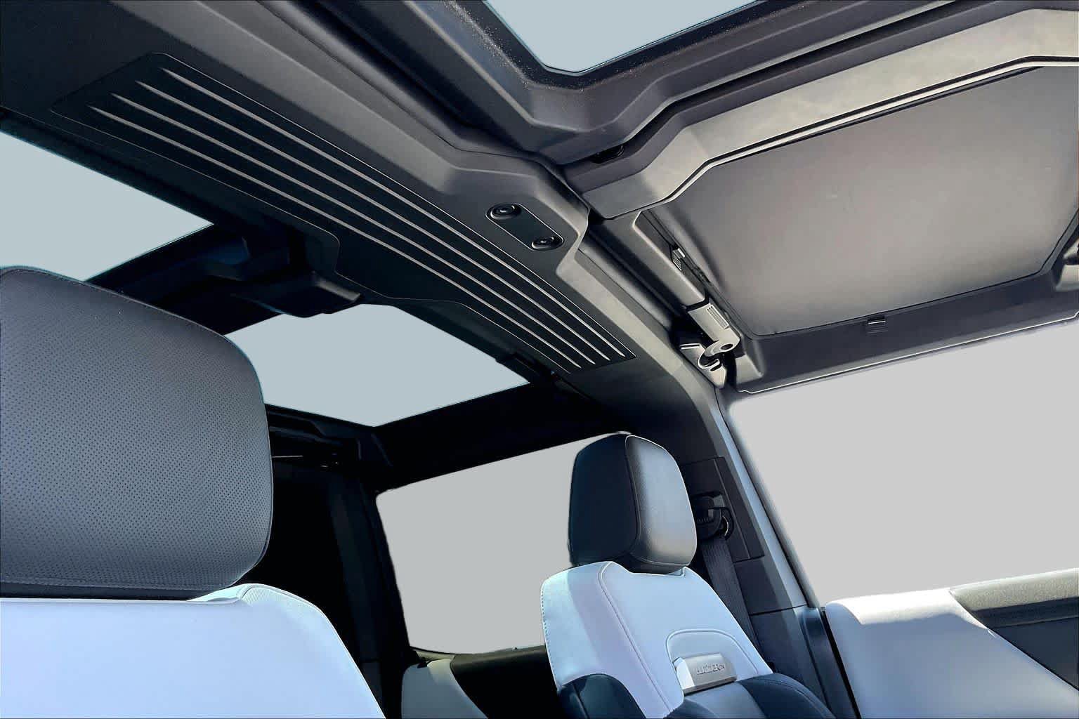 Used 2022 GMC Hummer EV Edition 1 w/ LPO, Illumination Package AWD/4WD image 12