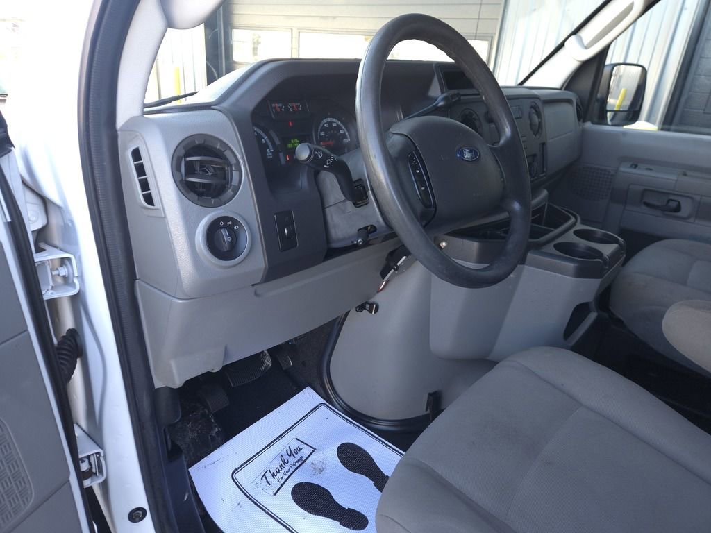 Used 2009 Ford E-250 and Econoline 250 image 13