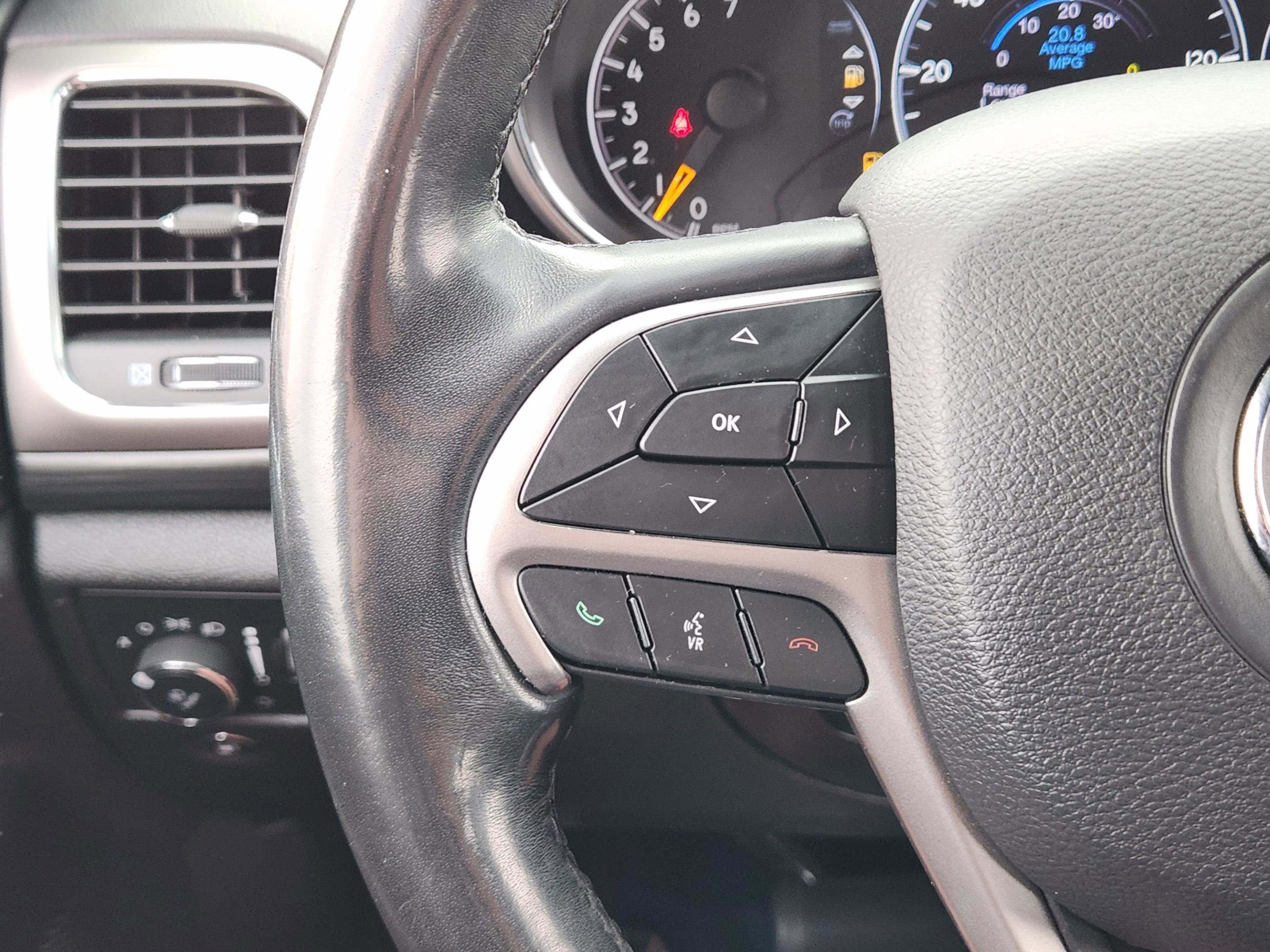 Used 2019 Jeep Grand Cherokee Altitude image 25