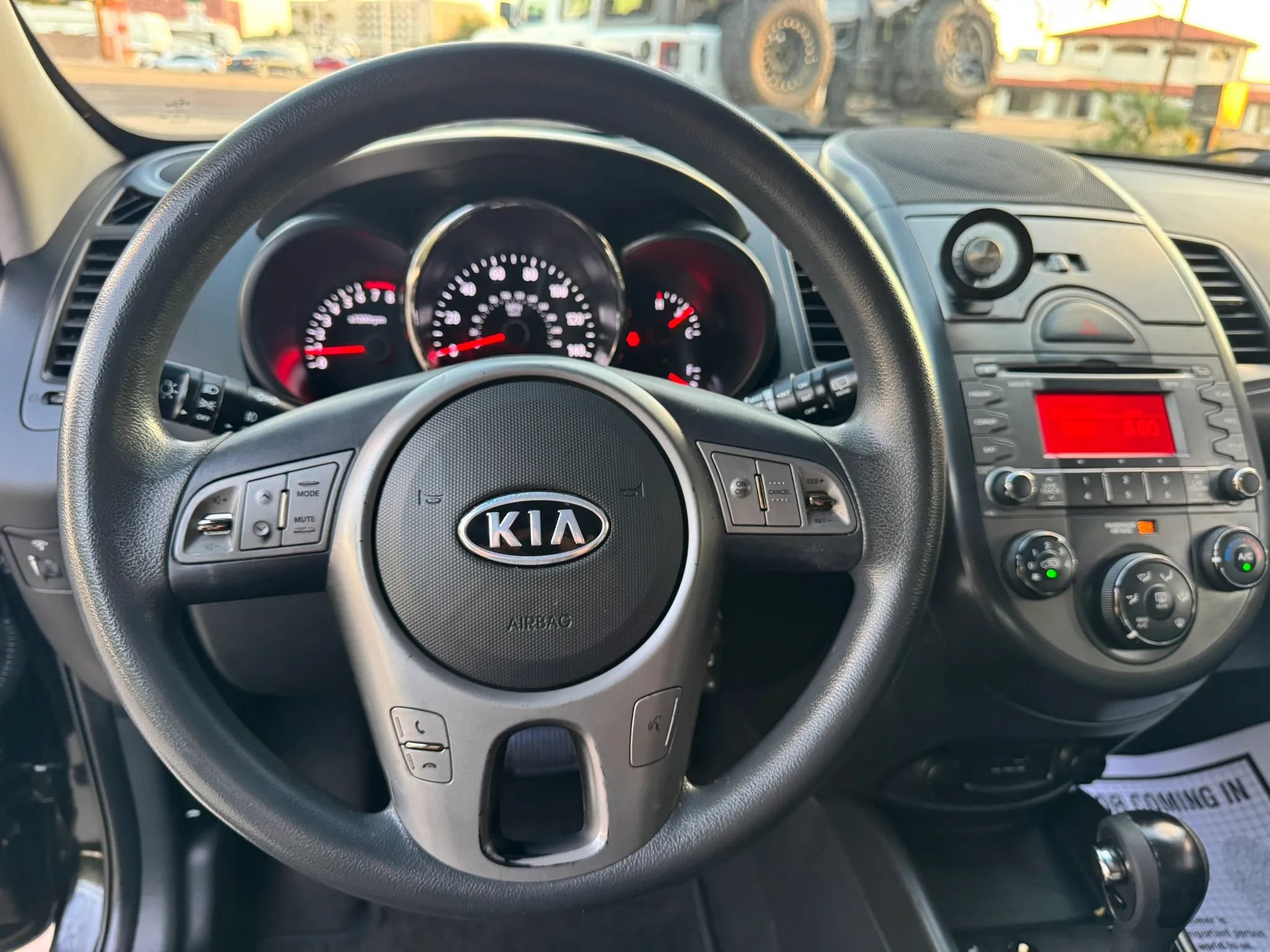 Used 2010 Kia Soul + FWD image 13