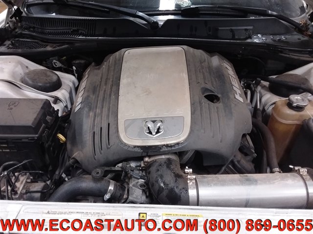 Used 2011 Dodge Challenger R/T RWD image 9