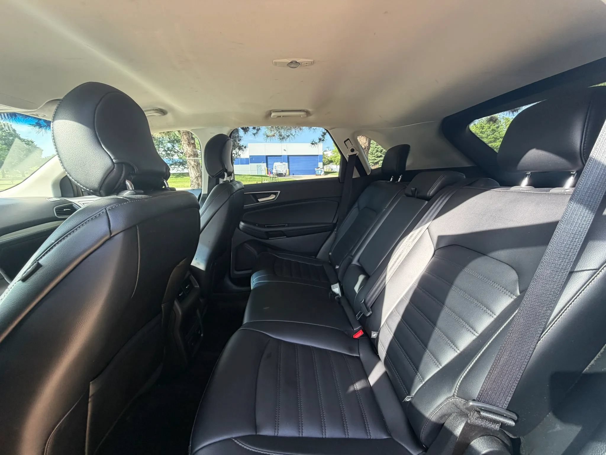 Used 2019 Ford Edge SEL w/ Equipment Group 201A AWD/4WD image 17