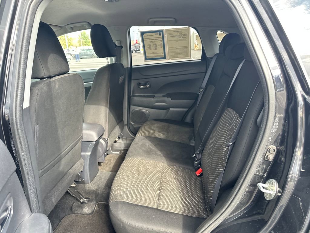 Used 2016 Mitsubishi Outlander Sport ES image 16