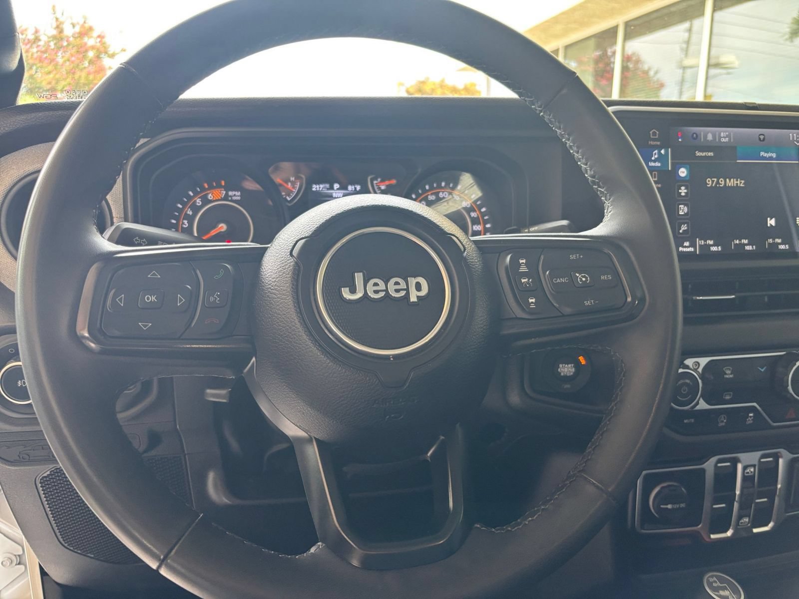 Used 2025 Jeep Wrangler Unlimited Sport AWD/4WD image 22