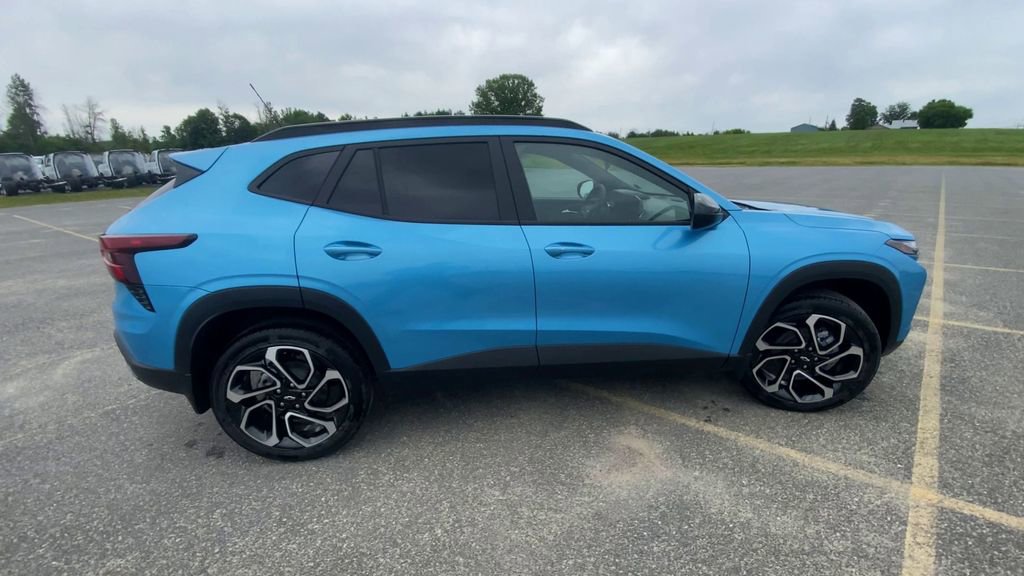 New 2025 Chevrolet Trax RS w/ Driver Confidence Package image 4