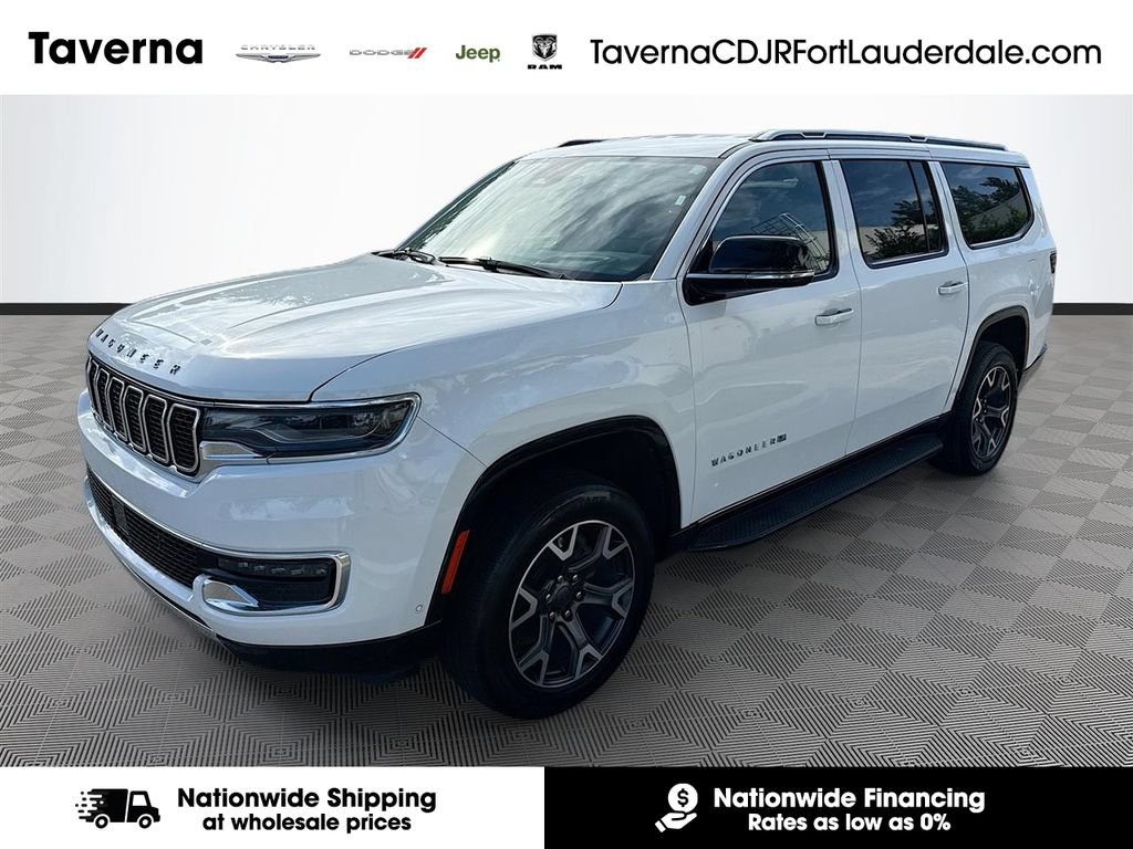 Used 2024 Jeep Wagoneer L Series III w/ Flexible Seating Group AWD/4WD image 1