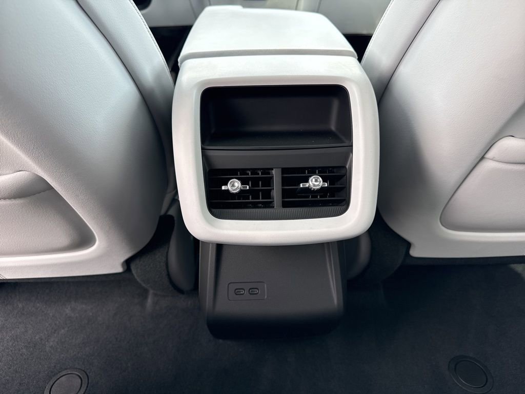 Used 2024 Cadillac Lyriq Luxury w/ LPO, Floor Liner Package image 13