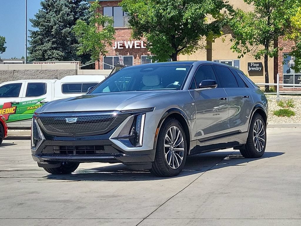 Used 2024 Cadillac Lyriq Sport AWD/4WD image 4